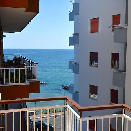 Lo Scorcio Sul Mare Apartment Формия Экстерьер фото